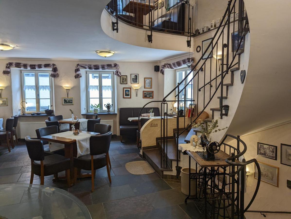 Hotel Klapperburg Байльштайн Экстерьер фото