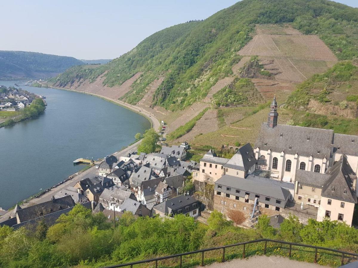 Hotel Klapperburg Байльштайн Экстерьер фото