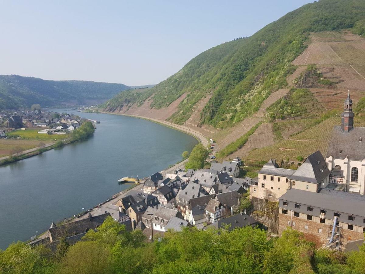 Hotel Klapperburg Байльштайн Экстерьер фото